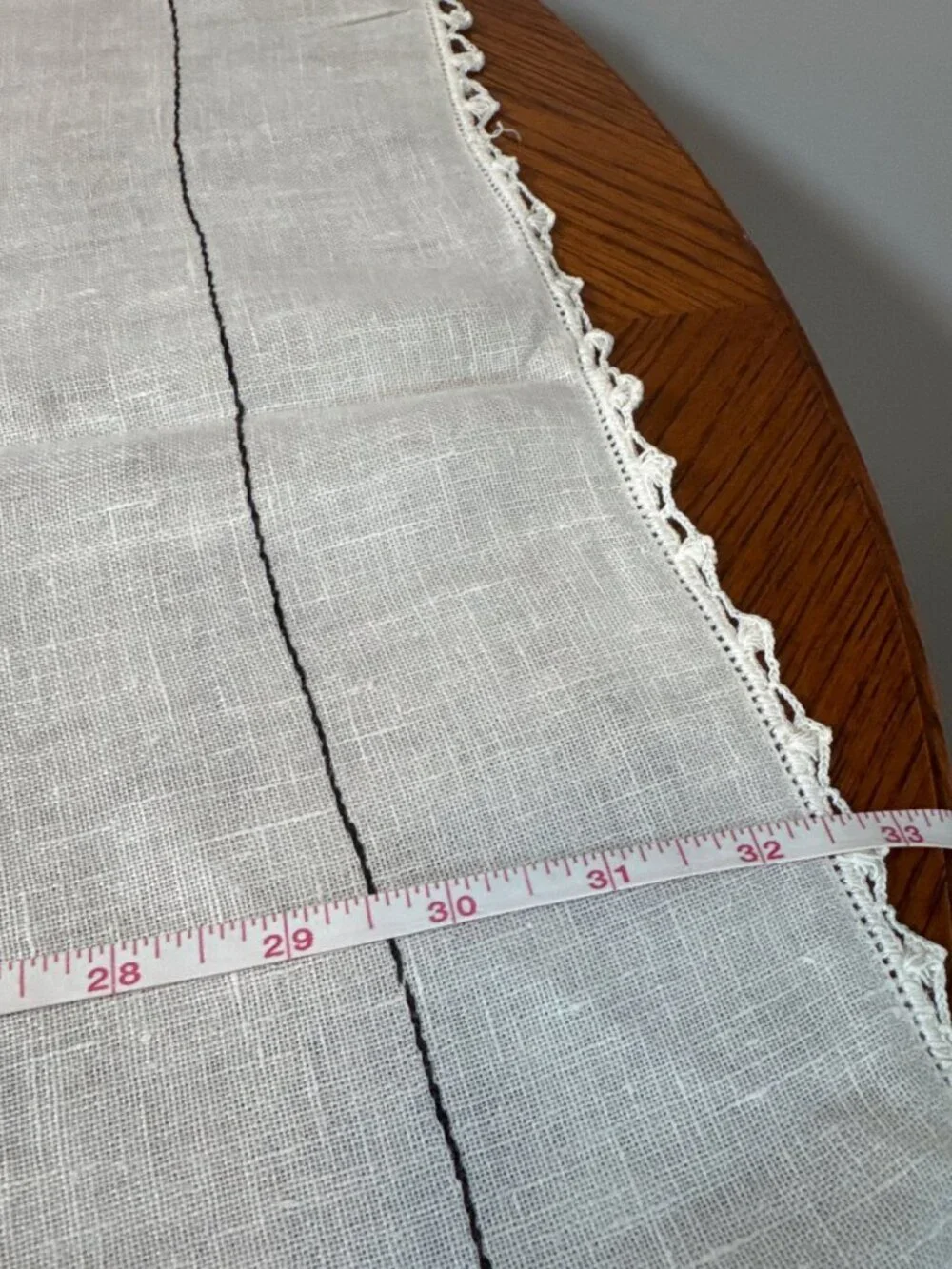 Vintage Square Tablecloth with 4 Napkins Set Embroidered with Flowers